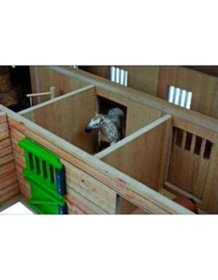 Kids Globe 610211 - Paardenhoekstal Met3 Boxen En Berging1:24 Bruin/zwart (geschikt Voor Schleich) -Speelgoed Verkoop kids globe kids globe 610211 paardenhoekstal met3 2
