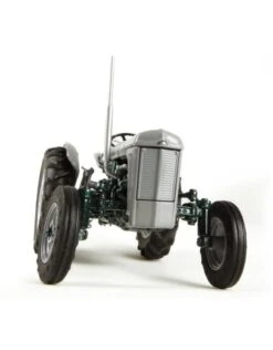Universal Hobbies 4988 - Ferguson TO 35 "Launch Edition" (1954) 1:32 -Speelgoed Verkoop universal hobbies universal hobbies 4988 ferguson 2