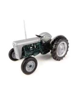 Universal Hobbies 4988 - Ferguson TO 35 "Launch Edition" (1954) 1:32